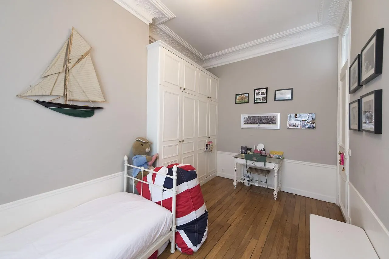 Veeve - Duplex Near Trocadero Apartment Paris
