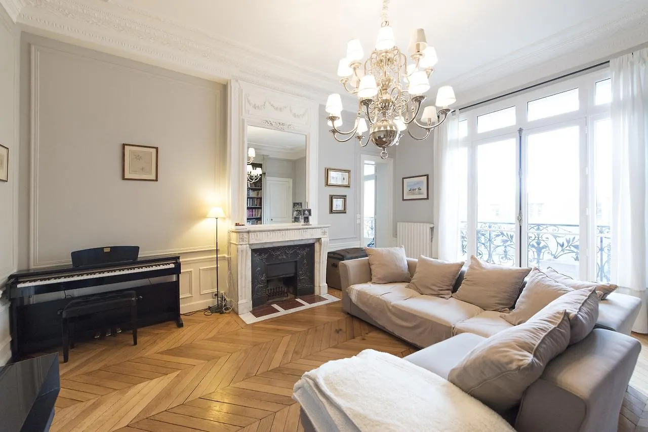 Veeve - Duplex Near Trocadero Apartment Paris